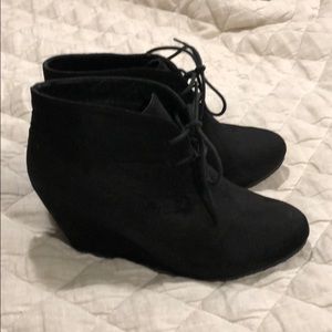 BellaMarie Black Suede Wedge Booties size 9